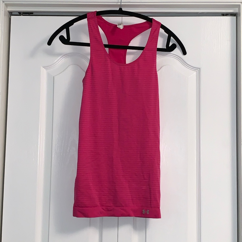 UNDER  ARMOUR fitted pink heat gear tank top gym shirt sleeveless size XS